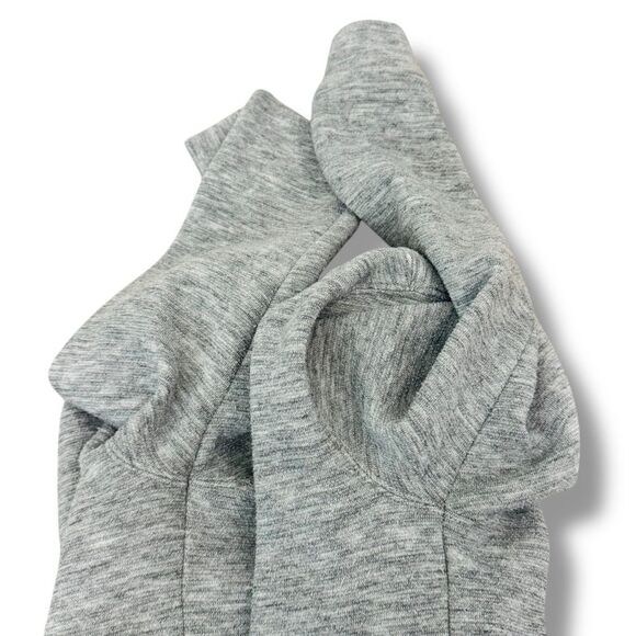 Abercrombie & Fitch Womens XS Cropped Sweater Long Sleeve Knit Gray - Picture 4 of 8